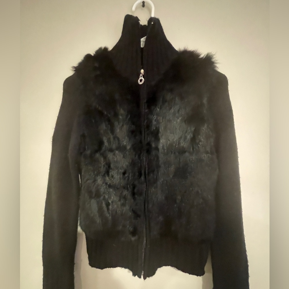 OXOXO COLLECTION Black Sweater with real rabbit fur at front Size M